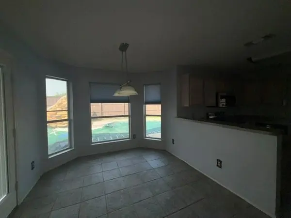959 Aaron Drive, Burleson, TX 76028