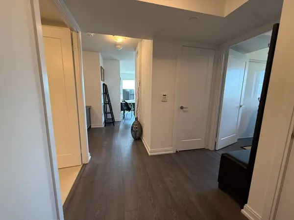 275 Village Green SQ #1723, Toronto E07, ON M1S 0L8