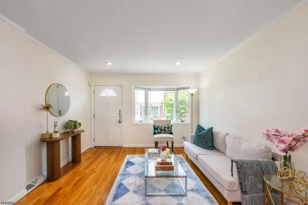 34 Waldo Ave #13, Jersey City, NJ 07306