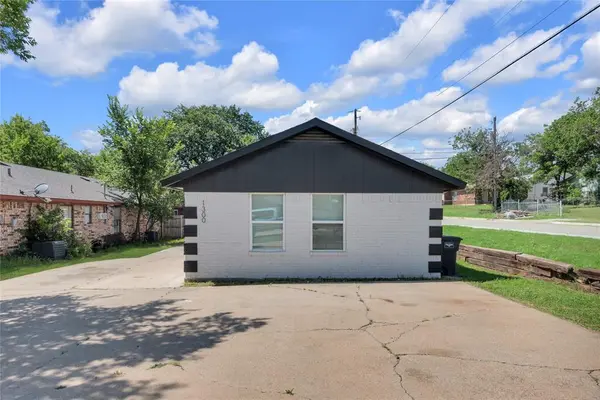 1300 E Fogg Street, Fort Worth, TX 76115