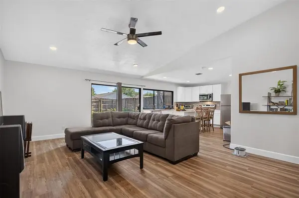 9009 Willowbrook Drive, Rowlett, TX 75088