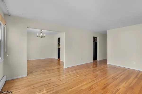 1017 Burnet Ave, Union Twp., NJ 07083