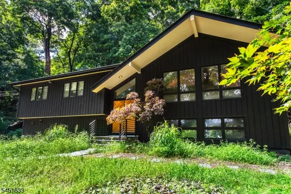 11 Foremost Mountain Rd, Montville Twp., NJ 07082