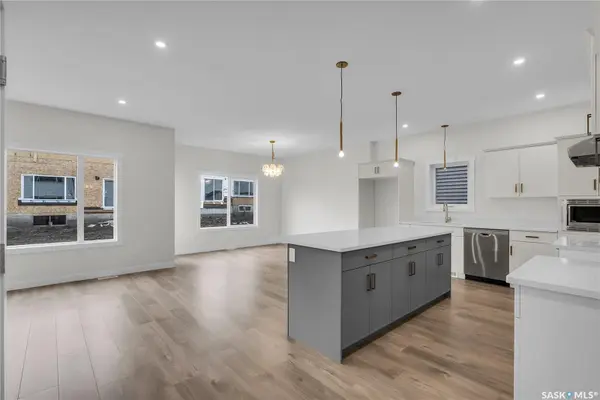 207 Amisk WAY, Saskatoon, SK S7V 1W5