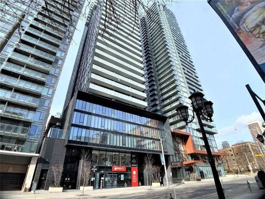 28 Wellesley ST E #3210, Toronto C08, ON M4Y 1G3