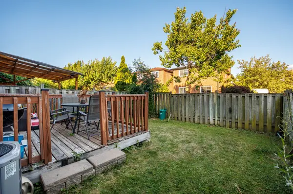 45 New Seabury DR, Vaughan, ON L4K 2B7