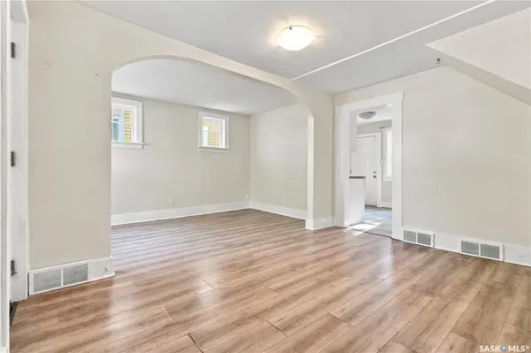 431 G AVENUE S, Saskatoon, SK S7M 1V5