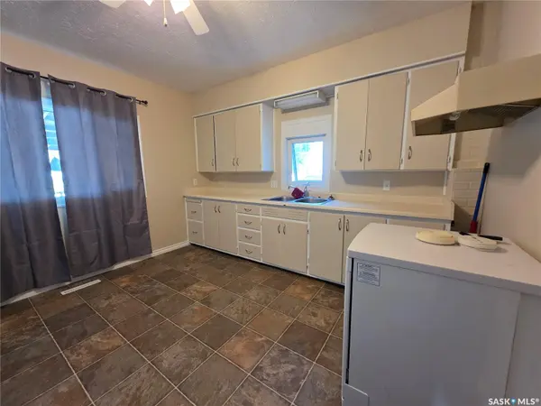 1119 Chaplin STREET E, Swift Current, SK S9H 1J9