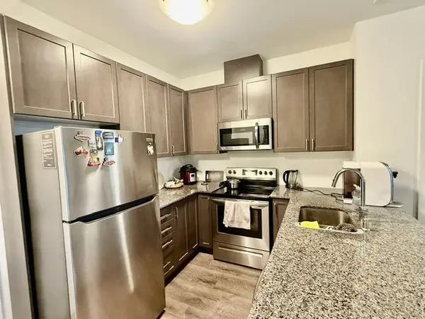 95 Dundas ST W #29, Oakville, ON L6M 5N4