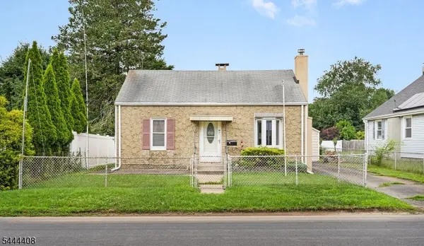 31 N Dell Ave, Roxbury Twp., NJ 07847