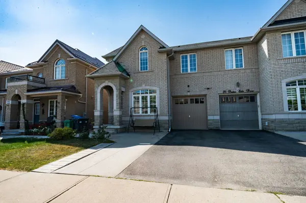 86 Daden oaks DR, Brampton, ON L6P 3R9