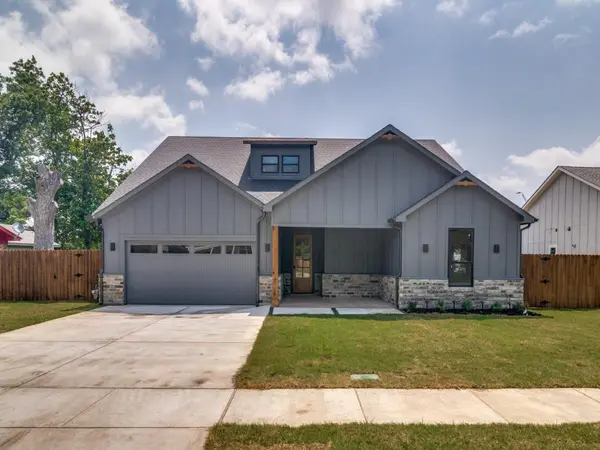 98 San Jacinto Street, Terrell, TX 75160