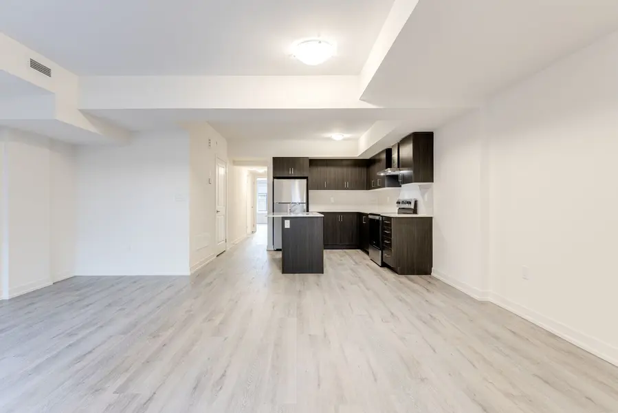 58 Elizabeth ST S #2106, Richmond Hill, ON L4C 5W2