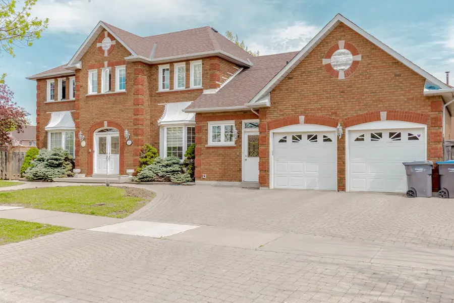 1474 Rosemanor DR, Mississauga, ON L5M 5M4