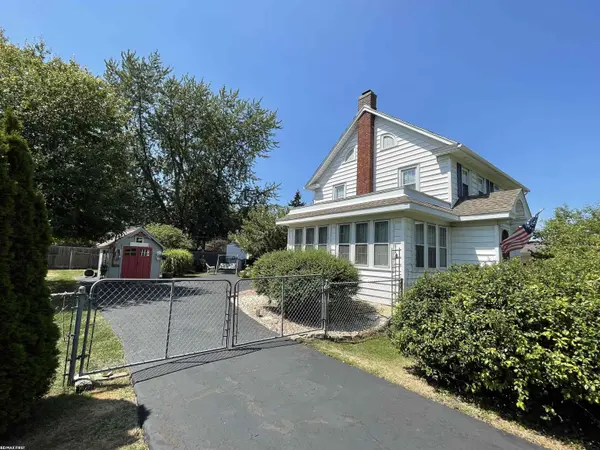 26689 Elm ST, Roseville, MI 48066