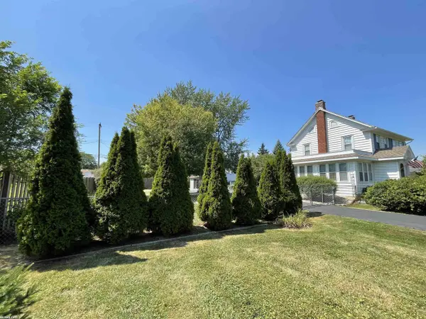 26689 Elm ST, Roseville, MI 48066
