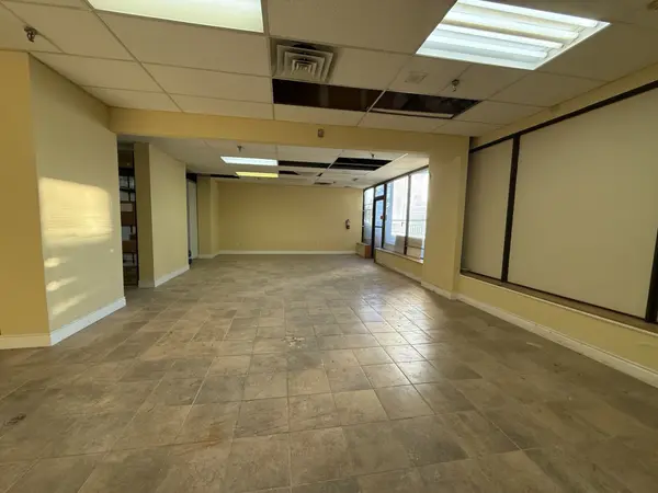 5440 Yonge ST #9-11, Toronto C07, ON M2N 6J4
