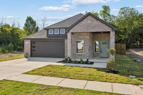 407 Frank Street, Terrell, TX 75160