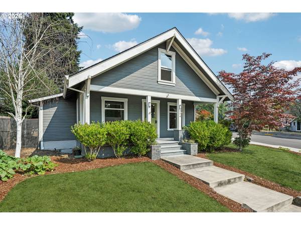 354 NE 4TH AVE, Canby, OR 97013