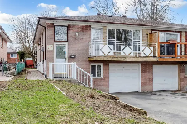 225 Pineway BLVD, Toronto C15, ON M2H 1B5