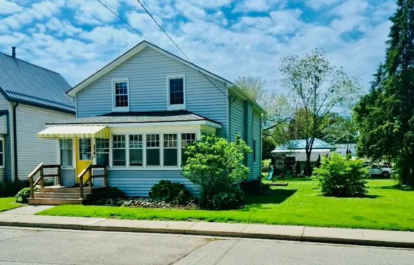 338 Smith ST, Central Elgin, ON N5L 1C6