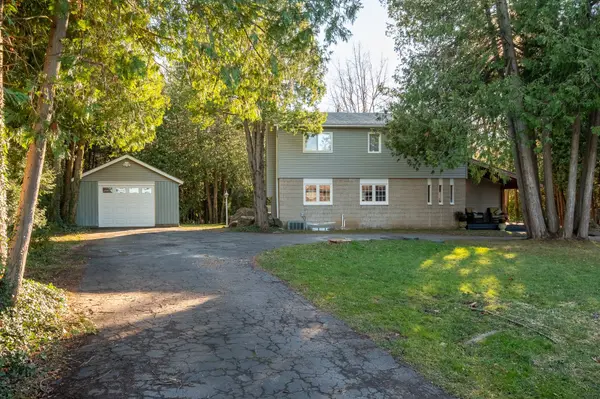 19 Front ST, South Bruce Peninsula, ON N0H 2T0