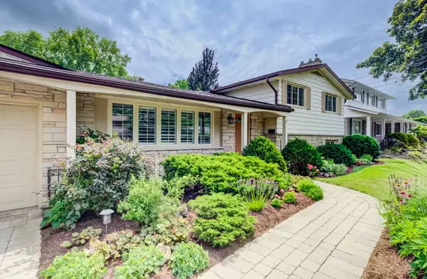 24 Maplewood DR, Guelph, ON N1G 1L8