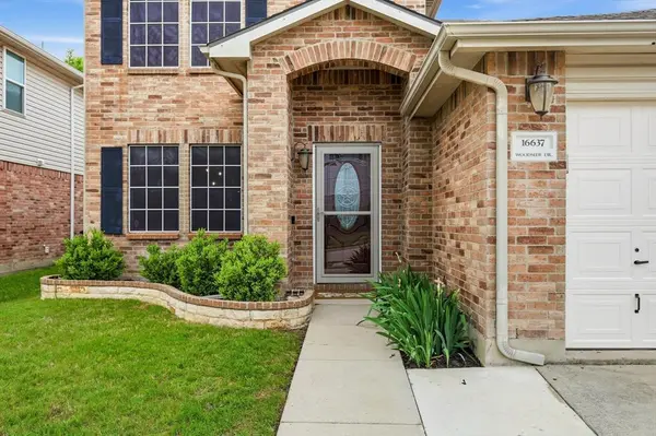 16637 Woodside Drive, Fort Worth, TX 76247