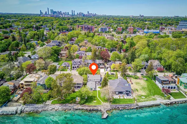 120 Cumberland DR, Mississauga, ON L5G 3M8