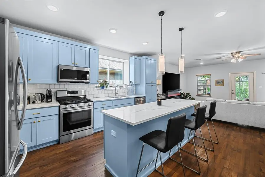7518 Morton Street, Dallas, TX 75209