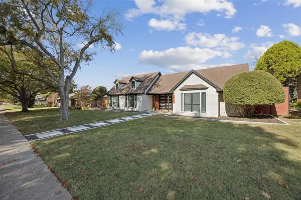 2833 Meadowbrook Drive, Plano, TX 75075