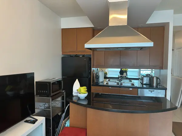 1121 Bay ST #1109, Toronto C01, ON M5S 3L9