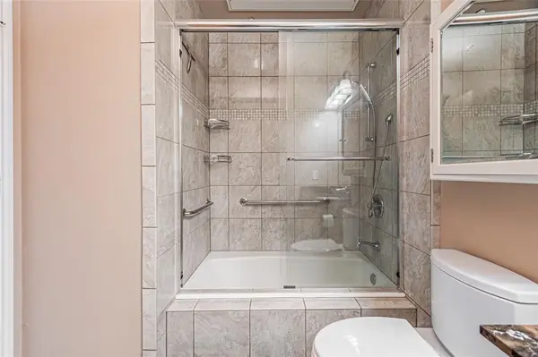 3225 Turtle Creek Boulevard #1040, Dallas, TX 75219