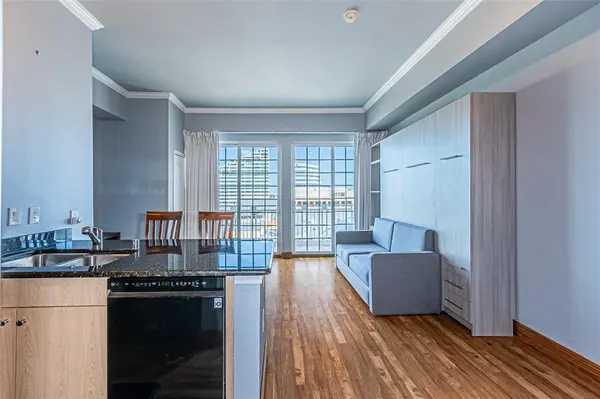 3225 Turtle Creek Boulevard #1040, Dallas, TX 75219
