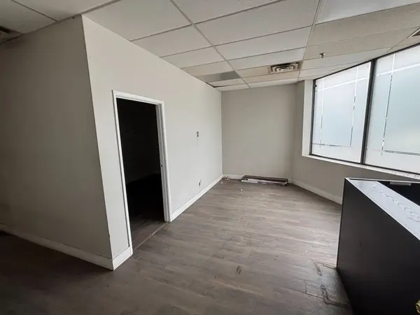 7885 Tranmere DR ##26-27, Mississauga, ON L5S 1V8