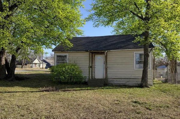430 E Parnell Street, Denison, TX 75021