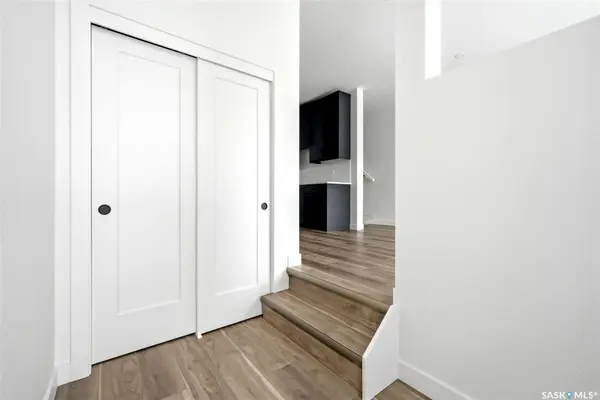3023 Regina AVENUE, Regina, SK S4S 0G3