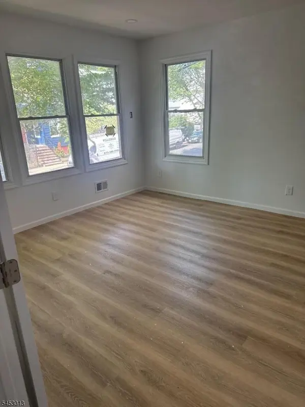 47 Rose Ter, Newark City, NJ 07108