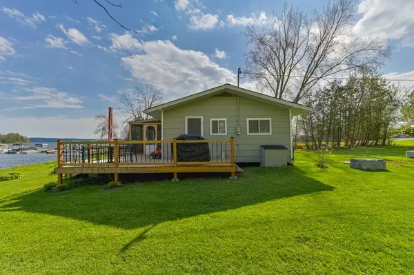 1095 Island View DR, Otonabee-south Monaghan, ON K0L 1B0