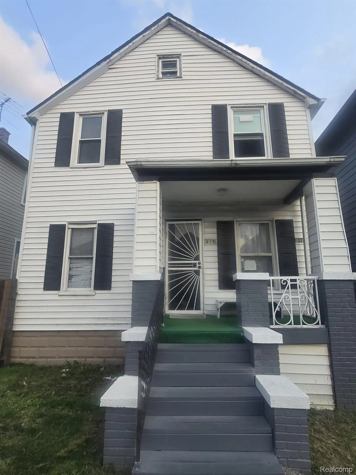 2960 Jacob ST, Hamtramck, MI 48212