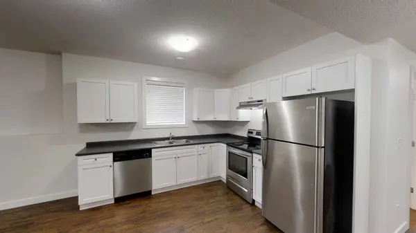 9717 112 AVE #B, Clairmont, AB T8X5C2