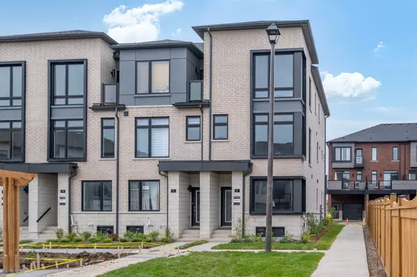 11 Pluto WAY, Whitby, ON L1M 0M7