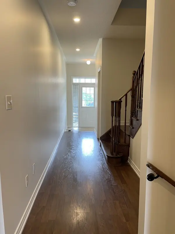 3211 Edwyna DR, Mississauga, ON L5M 0V3