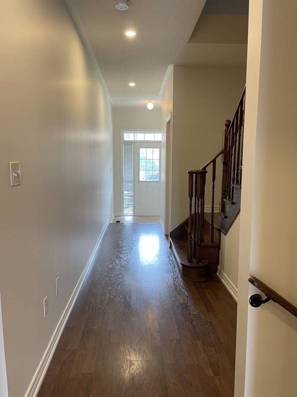 3211 Edwyna DR, Mississauga, ON L5M 0V3