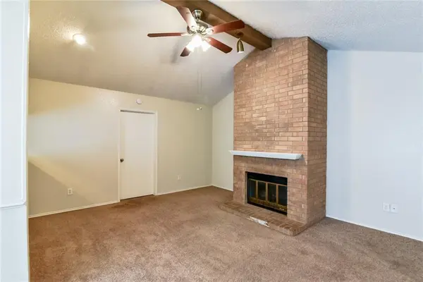 708 Woodland Court, Kennedale, TX 76060