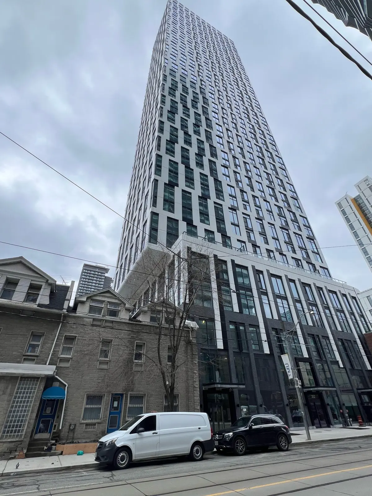 252 Church ST #807, Toronto C08, ON M5B 0E6