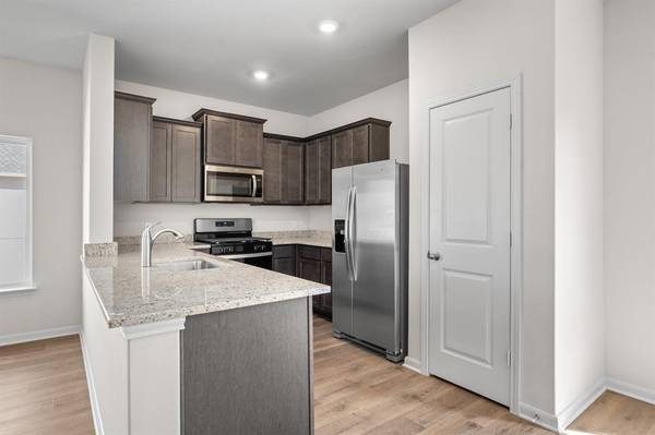 8437 White Wolf Trail, Ponder, TX 76259
