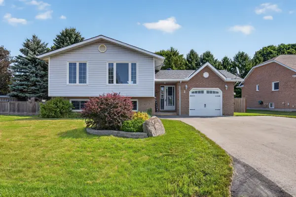 3 Copeland ST, Penetanguishene, ON L9M 1K3