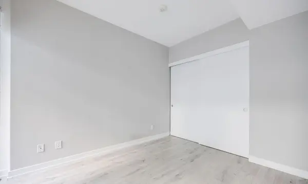 161 Roehampton AVE #330, Toronto C10, ON M4P 0C8