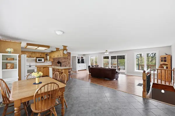 4834 Battersea RD, Frontenac, ON K0H 1H0